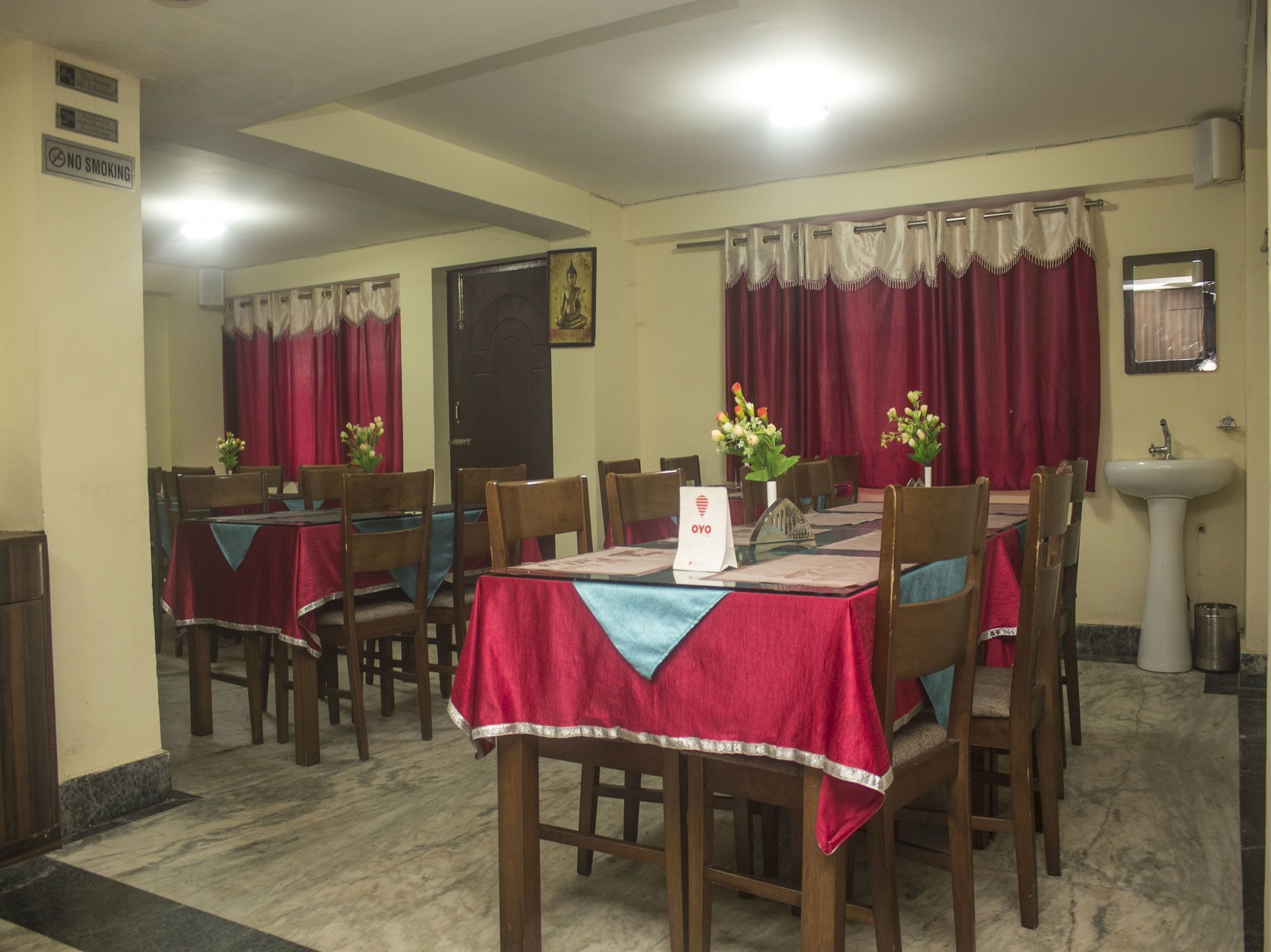 Oyo 4516 Golden Wind Horse Hotell Darjeeling  Exteriör bild